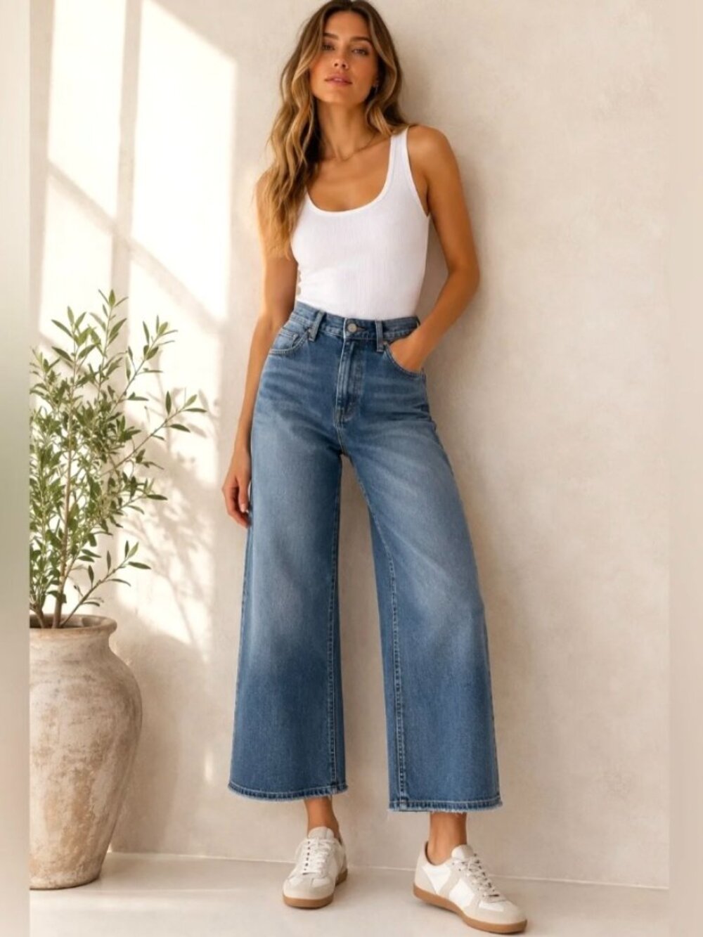 Hudson Rosalie High Rise Wide Leg Ankle Jeans Size 25 Alcott Blue Wash